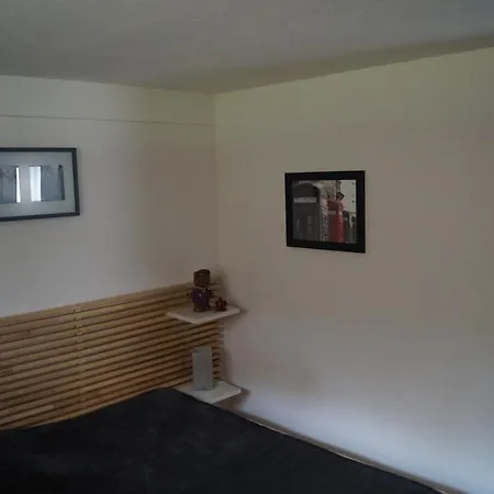 Apartment Ferienwohung Am Stadtrand Von *